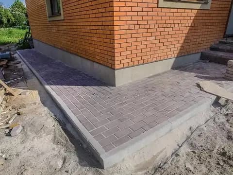 Отмостка и площадка — работа бригады Опыт Строй